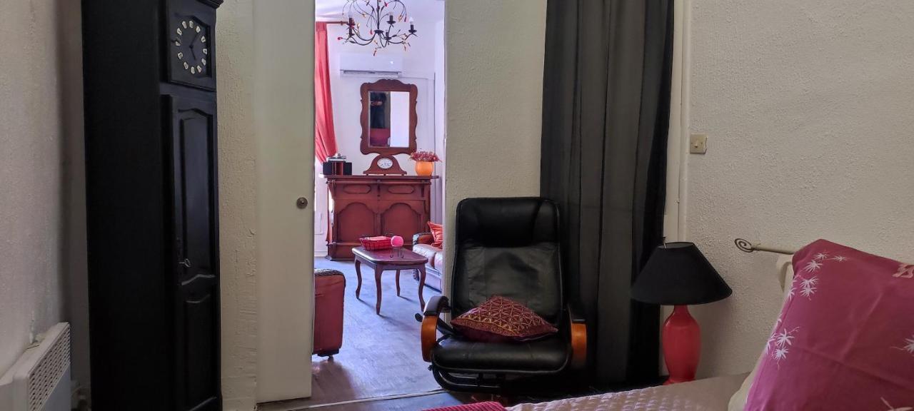 Villa Au Quatre, 2Em Etage Centre Historique Pézenas Esterno foto
